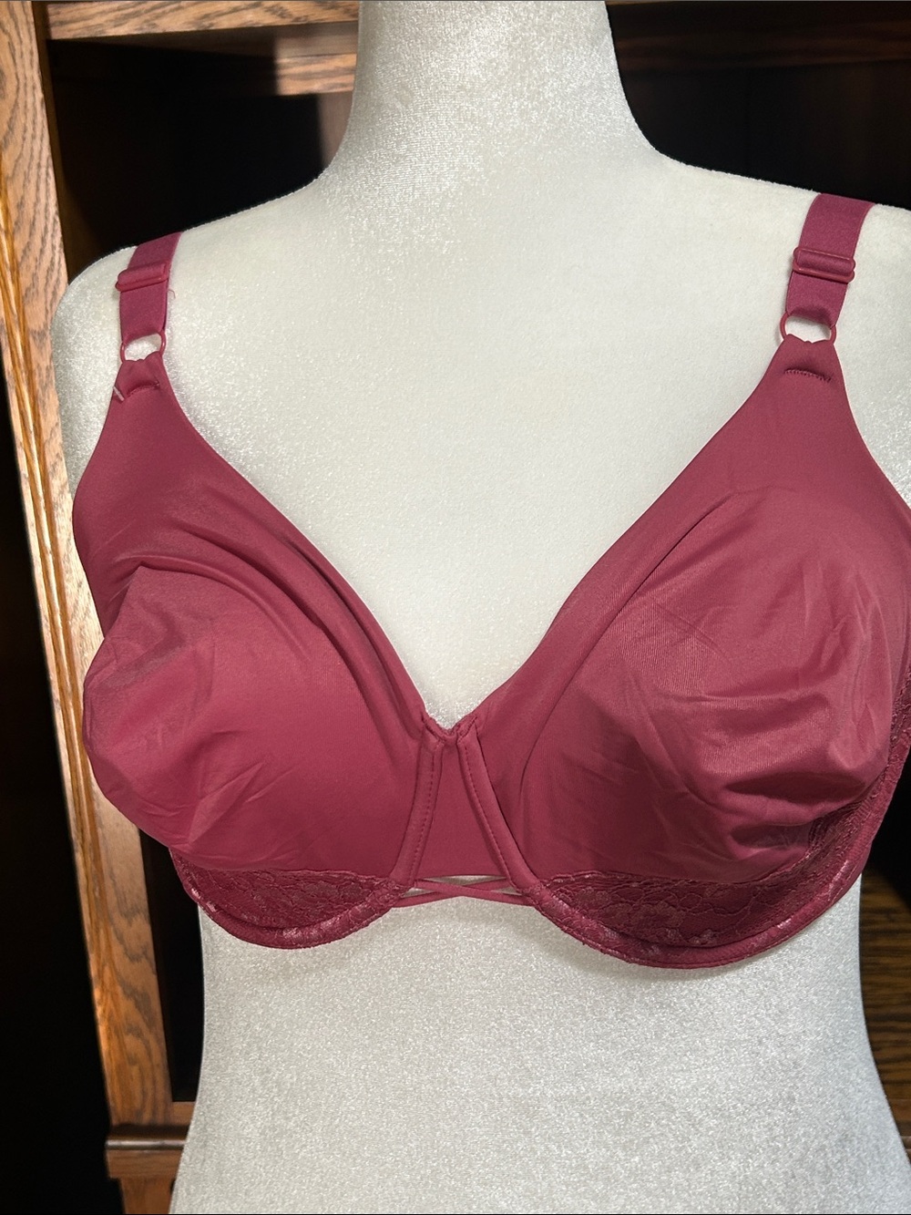Vanity Fair Pink  Underwire Lace-Trim Bra Size 42DDD